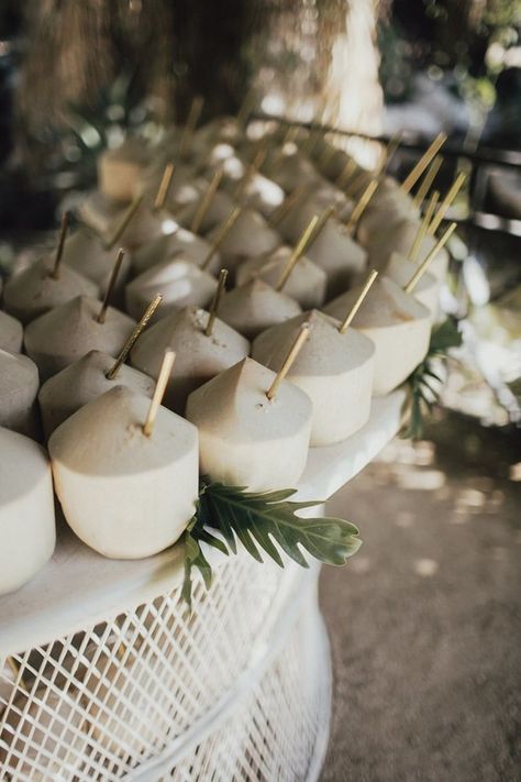 Tropical earth tone Palm Springs wedding at Colony 29 Filipiniana Wedding, Filipino Wedding, Tropical Wedding Theme, Beach Wedding Decorations Reception, Palm Springs Wedding, Beach Wedding Decorations, Bali Wedding, Hawaiian Wedding, Tropical Party