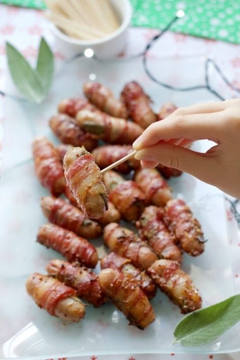 Delicious & sticky party sausages wrapped in bacon & glazed with mixture of honey & mustard for added sweetness & gentle heat. Easy party food loved by all! Perfect little nibble for any occasion! #partysausages #honeyandmustardsausages #wrappedinbacon #pigsinblankets Party Sausages, Pink Party Foods, Best Party Appetizers, Greek Appetizers, Honey Mustard Glaze, Sausage Party, Gala Night, Spicy Cheese, Appetizer Ideas