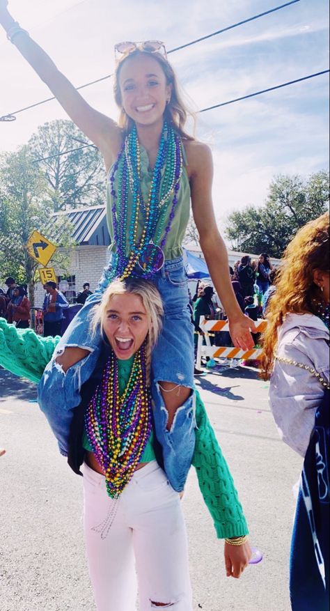 Madi Grad Outfit, Mardi Gras Instagram, Marco Gras Outfit, Mardi Gras Spirit Week Outfit, Madi Gras Outfit Ideas Party, Mardi Gras Outfit Ideas For Women, Mardi Gras Outfits College, Mardi Gras Outfit Inspiration, Mardi Gras Theme Party Outfit