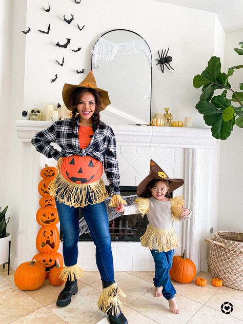 Pregnant Scarecrow Costume, Pregnant Costume, Halloween Maternity, Scarecrow Hat, Pregnancy Costumes, Pregnant Halloween Costumes, Scarecrow Costume, Mama Bird, Pregnant Halloween