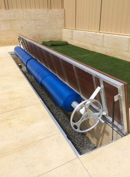 Garden Shed Design, Pool Cover Roller, Design Garden Ideas, Pool Shed, Ideas For Garden, Backyard Pool Landscaping, Pool Construction, Diy Pool, Dream Pools