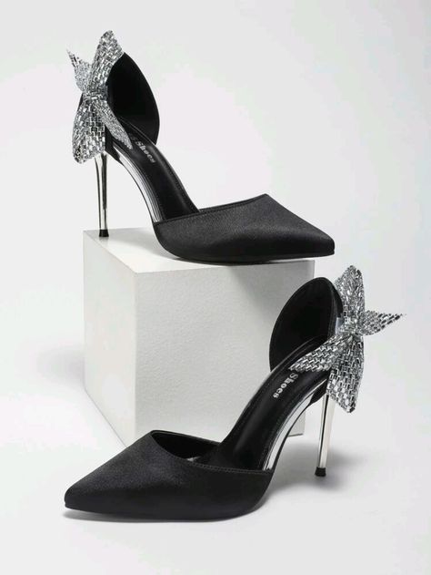 Black heels Black Heels Pumps, Silver Pumps, Bridal Heels, Bow Decor, Black Pumps Heels, Rhinestone Bow, All About Shoes, Heels Pumps, Black And Silver