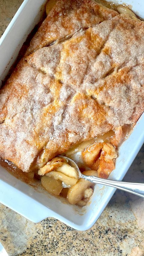 Joanne Pimentel | Cheater Apple Cobbler (such a crowd pleaser!!!) Ingredients 2 8 oz cans crescent rolls 2 21 oz cans apple pie filling 1/2 cup sugar 1/2… | Instagram Apple Cobbler With Crescent Rolls, Crescent Apple Dessert, Apple Pie Filling And Crescent Rolls, Apple Crescent Roll Recipes, Apple Pie With Crescent Rolls, Crescent Desserts, Crescent Roll Apple Pie, Recipe Deli, Apple Crescent Rolls