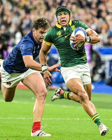 Springbok Rugby Players, Cheslin Kolbe, Rugby Wallpaper, Springbok Rugby, All Blacks Rugby, Rugby Sport, All Blacks, Rugby Players, Rugby