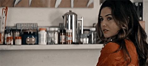 Danielle Campbell Gif, Davina Claire, Cody Christian, Danielle Campbell, Gif, Mirror Selfie, Actresses, Quick Saves