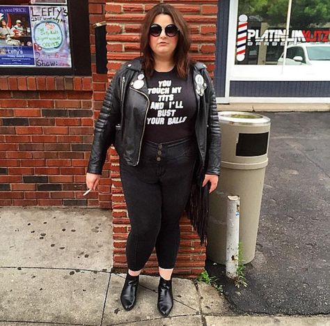 Plus Size Rocker Chic Outfits, Plus Size Rocker Chic, Plus Sized Alternative Fashion, Chic Outfits Plus Size, Plus Size Rocker, Rocker Chic Outfits, Grunge Plus Size, Rocker Chic Style, Self Defence