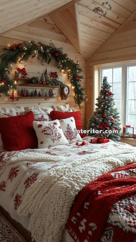 Christmas Room Inspiration, Small Space Christmas Tree, Holiday Bedroom Decor, Diy Felt Christmas Tree, Holiday Bedroom, Christmas Door Decoration, Slim Christmas Tree, Holiday Room, Christmas Dreaming