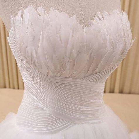 Wedding Dress With Feathers, Swan Dress, Draping Fashion, Feather Wedding, Goose Feather, Prom Ball Gown, Sweetheart Prom Dress, Feather Trim, Wedding Dresses Strapless