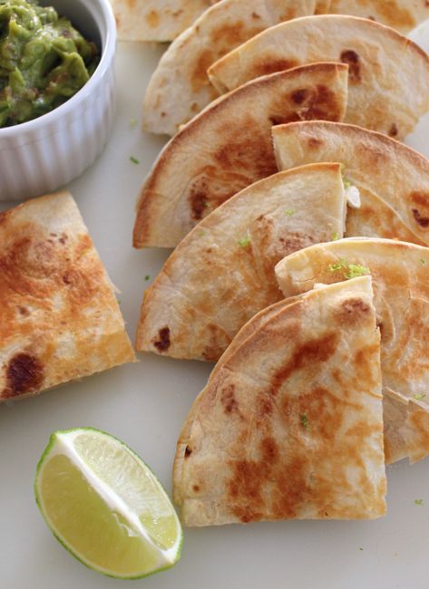 Quesadilla In Oven Recipe, Quasidilla Recipes Easy Chicken, Quesadillas In Oven, Oven Quesadilla, Chicken Quesadillas In Oven, Bake Quesadilla In Oven, Baked Cheese Quesadilla Oven, Quesadillas In The Oven, Oven Quesadillas