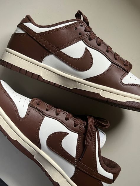 Nike dunks | brown nike dunks | neutral sneakers | fall shoes | fall sneakers Dunks Shoes Brown, Jordan Brown Shoes, Nike Shoes Women Brown, Brown Dunks Aesthetic, Brown Bag And Shoes Outfit, Nike Jordan Brown, Brown Jordans Sneakers, Brown Nike Dunks Outfit Woman, Brown Dunks Outfit Woman