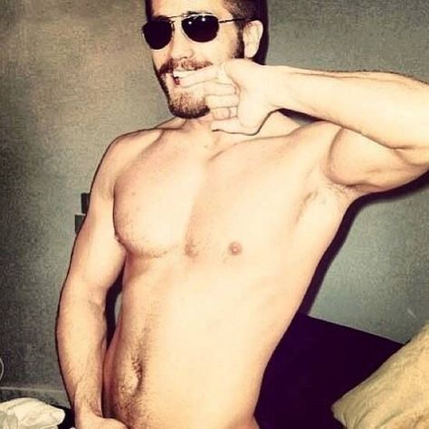 Daniel Desario, Jake Gyllenhaal Shirtless, Jake G, Ideal Boyfriend, Jake Gyllenhaal, Muscular Men, Hot Actors, Handsome Actors, Shirtless Men