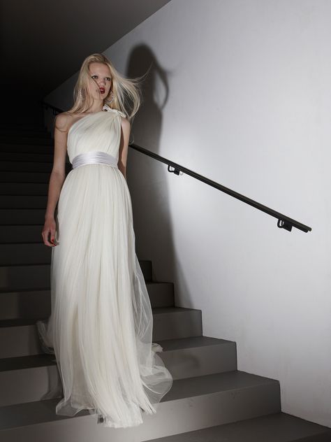 Lanvin Wedding Dress 2012 collection Simple Flowy Wedding Dress, Lanvin Wedding Dress, Flowy Wedding Dress, Lovely Wedding Dress, Alber Elbaz, Amazing Wedding Dress, Gorgeous Gowns, Elie Saab, Beautiful Gowns