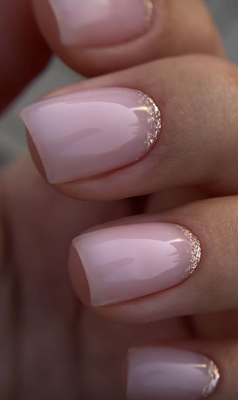 Nails Manicure Nail Designs, Gold Nail, Classic Nails, Cute Gel Nails, Bride Nails, Neutral Nails, Bridal Nails, Elegant Nails, Classy Nails