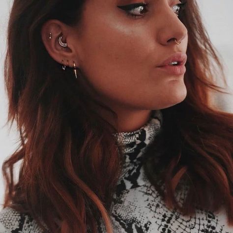 Maria Tash on Instagram: ““[@Maria_Tash] has elevated and modernized the piercing game with bespoke design that suits each individual’s anatomy, so every ear is…” Daith Piercings, Maria Tash Earrings, Opal Belly Ring, Pregnancy Belly Rings, Gold Belly Ring, Maria Tash, Cartilage Jewelry, Daith Earrings, Navel Jewelry