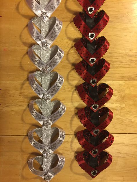 Senior Sweethearts braids Red Black And White Mum Ideas, Homecoming Mum Tops, Mum Heart Chain, Heart Mum Backer, Homecoming Mum Neck Strap, Hoco Mum Braids, How To Make A Mum, School Mums Homecoming, Mum Ribbon Ideas