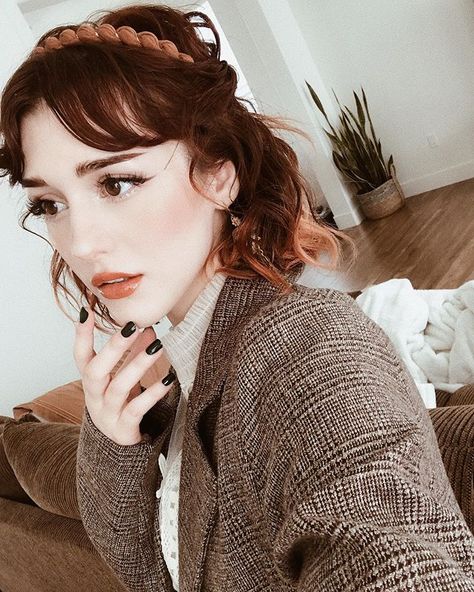 McKenna Kaelin | lvl 24 on Instagram: “Happy thanksgiving 🍁🍽🦃” Mckenna Kaelin, Simply Kenna, Edgy Makeup, Turkish Beauty, Casual Chic Outfit, Cozy Outfit, Ginger Hair, Looks Vintage, Happy Thanksgiving