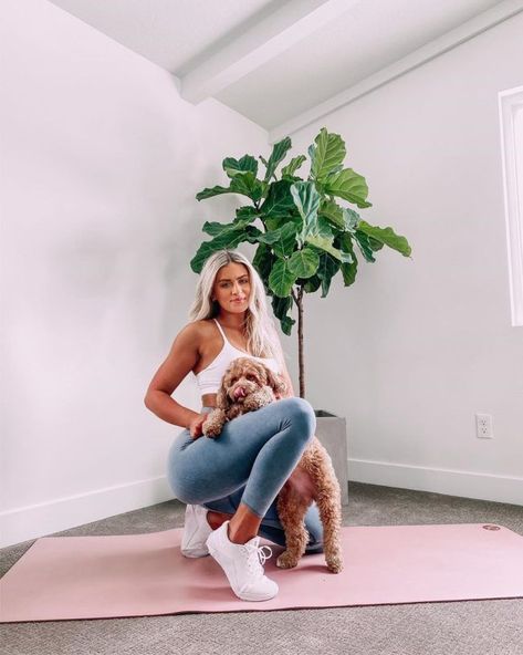 Our team decided to search for our favorite 10 loungewear and workout finds on Amazon, and oh boy get ready to have a full Amazon cart! No Equipment Ab Workout, Girl Power Tattoo, Finds On Amazon, Whitney Simmons, Best Workout Plan, Good Burns, Fire Flames, Hiit Training, Leg Lifts