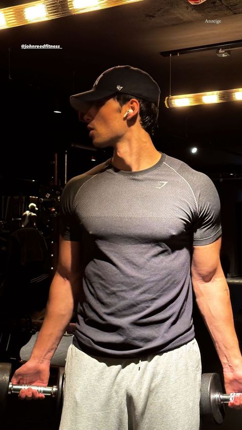 Jacob Rott, Ideal Male Body, Gym Photography, Gym Boy, Gym Fits, Tumblr Boys, Gym Style, Compression Shirt, Body Inspiration