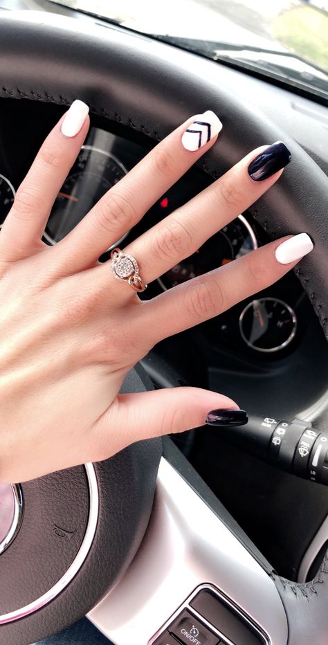 White And Dark Blue Nails, Powder Nails Ombre, Dip Powder Nails Ombre, Ombre Dip Powder Nails, Black And Blue Nails, White Short Nails, Blue Prom Nails, Shellac Nail Designs, Blue And White Nails