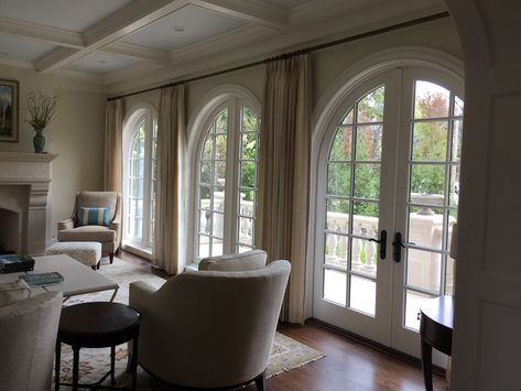 Arched patio doors with grills. https://www.pellabranch.com/st-louis #patiodoors #pellastlouis Arched Interior Glass Doors, White Arched French Doors, Oval French Doors, Arch Patio Doors, Arched French Doors Exterior, Arched Patio Doors, Arched Windows And Doors, Arch French Doors, Arched French Doors Interior