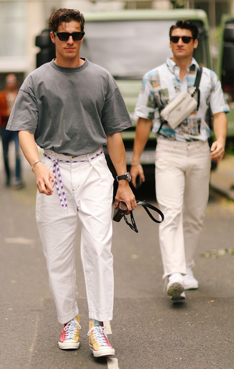 Anonymous #white #footwear #clothing #fashion #streetfashion #jeans #eyewear #sunglasses #snapshot #walking White Trousers Outfit Men, White Trousers Outfit, Trousers Outfit Men, Men's Street Style Photography, Masculinity Quotes, Quotes Empowering, London Fashion Week Mens, Jeans Outfit Men, Sunglasses Outfit