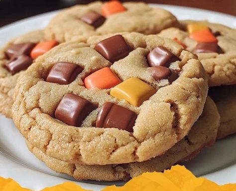 Reese’s Peanut Butter Pudding Cookies – Naomi's Recipes Peanut Butter Pudding Cookies, Peanut Butter Pudding, Reese's Peanut Butter Cups, Reese's Pieces, Classic Peanut Butter Cookies, Butter Pudding, Pudding Cookies, Peanut Butter Honey, Cookie Spread