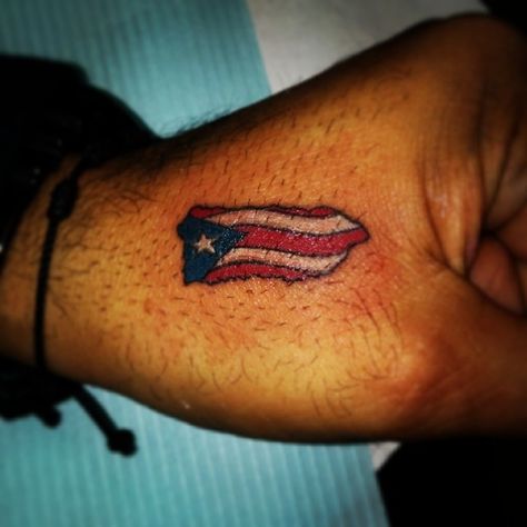 Puerto Rican flag Puerto Rican Flag Tattoo, Mexican Flag Tattoos, Usa Flag Tattoo, Taino Coqui, Puerto Rico Tattoo, Taino Tattoos, Unique Tattoos Black Women, Island Tattoo, Puerto Rican Flag