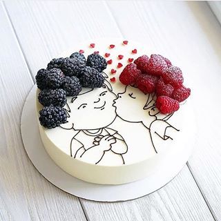 Sweet kiss cake!❤ @cookingcake.msk Tag your friend with who you would eat it! - Learn delicious cakes with @bakelikechef Berry Dessert, Naha, Perfect Cake, Food Cakes, Pretty Cakes, Creative Cakes, Fruit Cake, Cute Cakes, Cake Inspiration