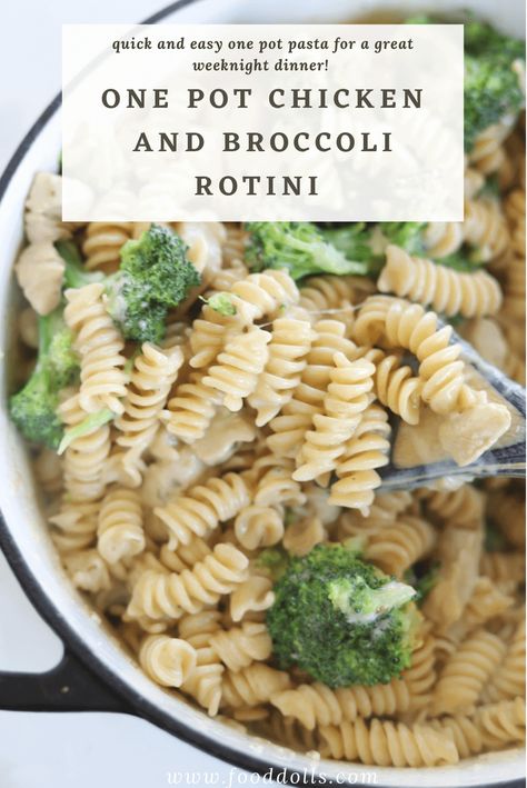 This one pot wonder is easy and kid approved! With rotini pasta, chicken, and steamed broccoli. It's a quick 20 minute dinner! Rotini Broccoli Pasta, One Pot Rotini Pasta, One Pot Chicken Broccoli Pasta, Rotini Pasta Recipes Chicken, Rotini Chicken Pasta Recipes, Chicken Broccoli Rotini, Chicken Rotini Recipes, One Pot Broccoli Pasta, One Pot Chicken And Broccoli