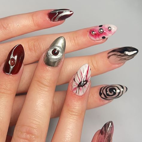 gel x + complex art | pregaming halloween with this set 👁️ 🩸 dm for bookings and custom press ons 💌 #gelx #gelnails #gelextensions #gelnailart #nailart #nails #sydneynails #sydneynailtech #sydneynailart #westernsydneynails #beginnernailtech #auranails #nailsnailsnails #y2knails #frenchtipnails #nailartist #handpaintednails #apres #darknails #halloweennails #spookynails Nail Art Halloween, Complex Art, Y2k Nails, Gel Extensions, Dark Nails, Press Ons, Art Halloween, French Tip Nails, Gel Nail Art