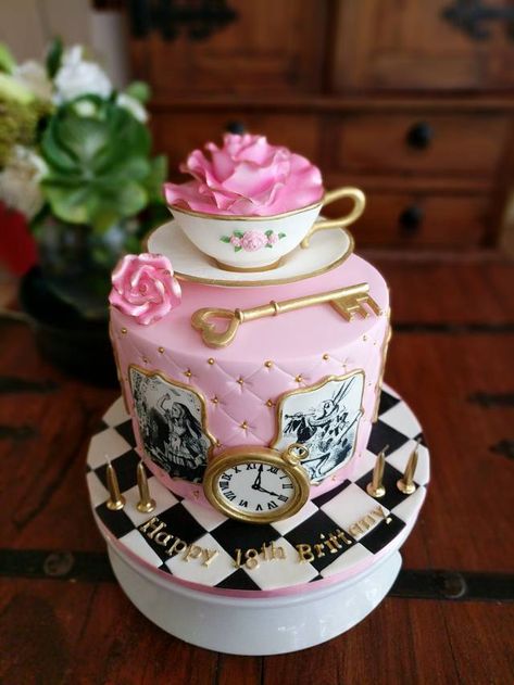 Mad Hatter Tea Party Cake, Alice And Wonderland Art, Tea Party Cake Ideas, Cheshire Cat Cake, Alice In Wonderland Cake, Wonderland Cake, Tea Party Cake, Alice In Wonderland Tea Party Birthday, Alice In Wonderland Cakes