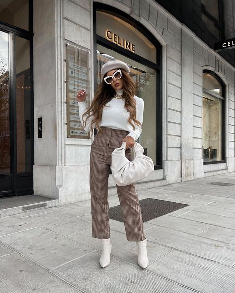 Parisian Style With Beret, Parisian Winter Outfits Cold, Cream Beret Outfit, White Beret Outfit Winter, Beret Winter Outfit, Beret Outfit Winter, Baguio Ootd, White Beret Outfit, Berrets Outfits