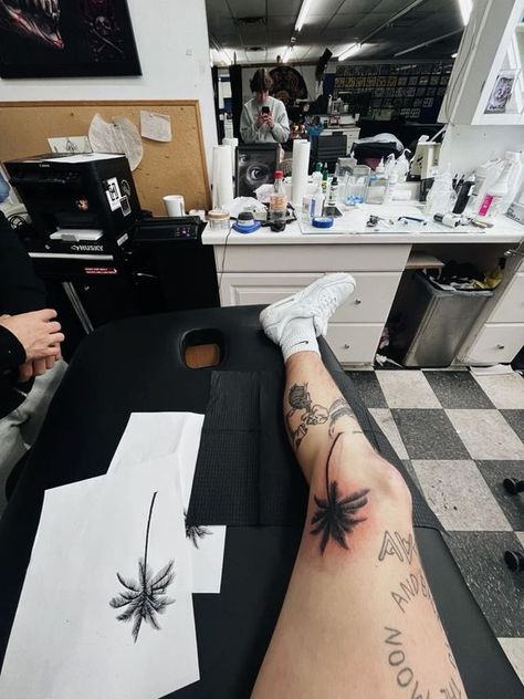 Tattoo Ideas For Men Patch Work Leg Sleeve Tattoo Men, Leg Patch Work Tattoo Men, Nature Leg Tattoo Men, Leg Patchwork Tattoo Men, Patchwork Sleeve Tattoo Men, Patch Work Tattoo Men, Mens Patchwork Tattoo Ideas, Palm Tree Tattoo Men, Leg Patchwork Tattoo