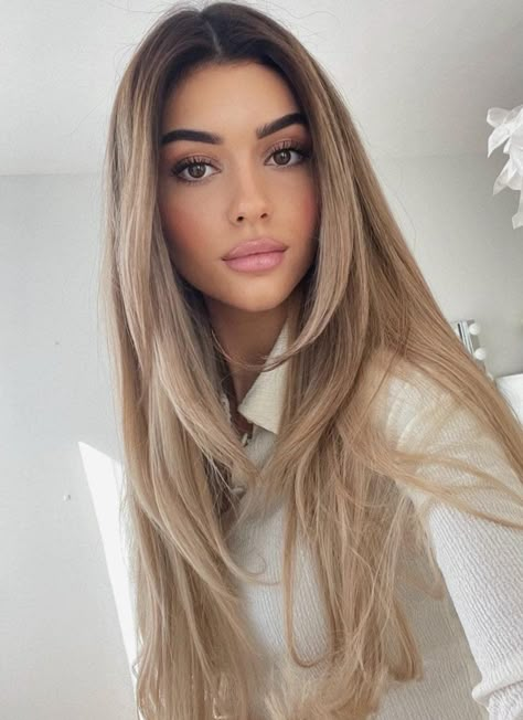 Highlights Blonde, Long Hair Color, Brown Hair Balayage, Blonde Hair Inspiration, Light Hair Color, Blonde Hair Looks, Hair Dark, Haircuts Straight Hair, Hair Balayage