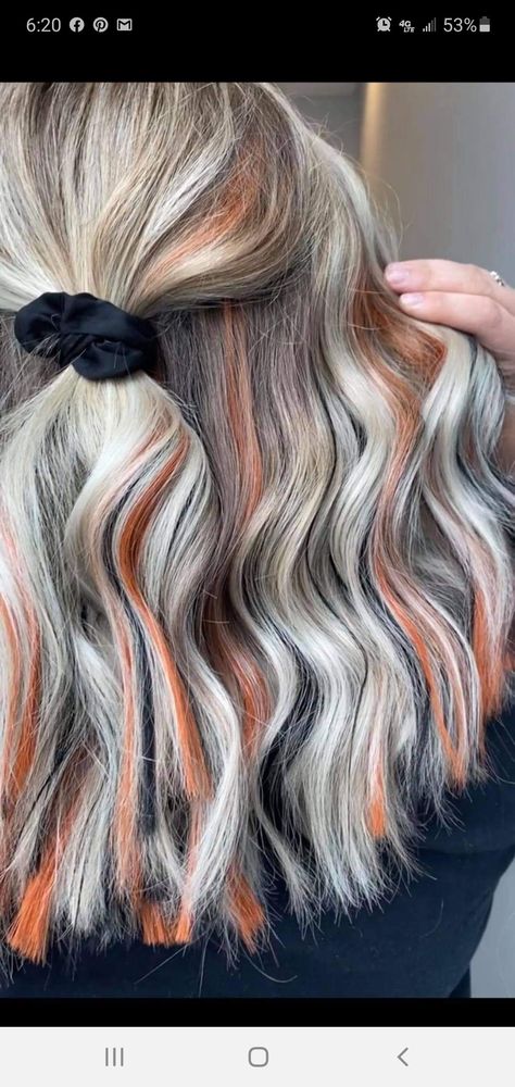 Halloween Hair Dye, Fall Blonde Hair, Mom Cut, Peekaboo Hair, Vivid Hair Color, Fall Blonde, Hairstyle Tutorials, Vlasové Trendy, Bright Hair