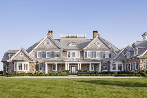 Coastal Beach Style Stone House - Westerly, Rhode Island Hamptons Beach Houses, Hamptons Style House Plans, Coastal Homes Exteriors, Hampton Style House, New England Mansion, Interior Design Hall, Westerly Rhode Island, Contract Interior Design, Shingle Style Architecture