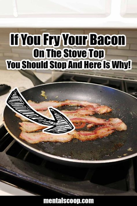 If You Cook Bacon On The Stove Top You Should Stop And Here Is Why! - Mental Scoop Oven Cooked Bacon, Miniature Cows, Cooking Bacon, Cooking For A Crowd, Tidy Kitchen, Brown Paper Bag, Oven Cooking, Cooking Method, Crispy Bacon