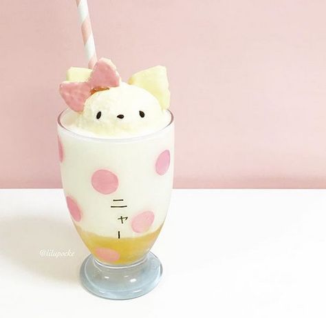 𝓶𝓸𝓻𝓮? 𝓹𝓲𝓷: 𝓳𝓳𝓪𝓷𝓲𝓮 ♥ Sanrio Food, Maid Cafe, Cute Bento Boxes, Stationery Kawaii, Seasonal Desserts, Kawaii Dessert, Cute Bento, Japanese Candy, Bee And Puppycat