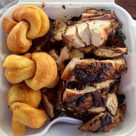 5,219 Likes, 64 Comments - J A M A I C A  V Y B Z 🇯🇲 (@jamaicavybz) on Instagram: “Jerk Chicken  Festival anyone? @visitnegriljamaica  #Jamaica #jamaicanfood  #jamaicancuisine…” Jerk Pork, Jamaican Jerk Chicken, Curry Goat, Jamaican Cuisine, Breakfast Smoothie Recipes, Jamaican Jerk, Cooking Recipes Healthy, Fat Foods, Jerk Chicken