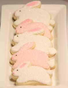 Bunny cookies! So sweet! Easter Bunny Cookies, Royal Icing Recipe, Bunny Cookies, Easter Goodies, Icing Recipe, Easter Time, Easter Dessert, Hoppy Easter, Cute Cookies