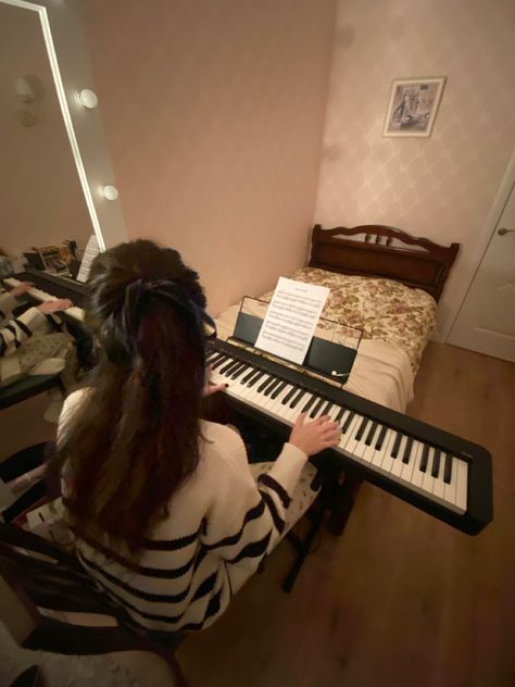 Person Listening To Music Aesthetic, Music Hobby, Photoshop Book, Songwriting Inspiration, Piano Classes, Hobbies To Try, Keyboard Piano, Music Mood, Music Aesthetic