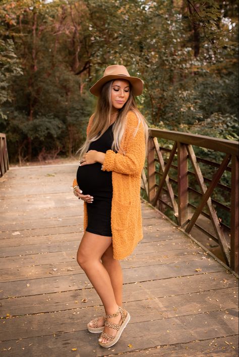 Pregnant Pumpkin Patch Outfit, Pregnant Pumpkin, Patch Outfit, Maternity Ideas, Pumpkin Patch Outfit, Maternity Pics, Fall Maternity, Pumpkin Baby, Baby In Pumpkin