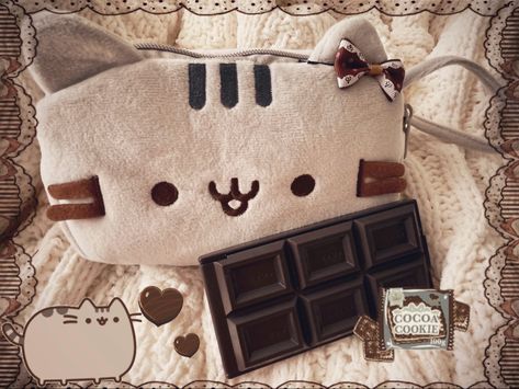 Pusheen Pencil Case, Choco Biscuit, Neapolitan Ice Cream, Tom Y Jerry, Cocoa Cookies, Under Your Spell, Deer Print, Pencil Bag, Kawaii Aesthetic