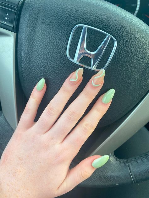 Green Swirl Acrylic Nails, Swirls Acrylic Nails, Spring Swirl Nails, Swirl Acrylic Nails, Green Swirl Nails, Line Nail Designs, Swirl Nails, Prom Inspo, Green Nail Designs