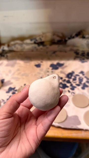 Sarah Moffett Bain on Instagram: "Little baubles everywhere…. . . . . . . #texture #making #oneofakind #makers #calledtobecreative #makersgonnamake #memade #ceramics #pottery #makesomething #creativelife #making #ceramics #craftsposure #studio #pottery #memade #creativehappylife #designermaker #potterylife #potterylove #inspiration #diy #optionsareendless #creativereels #baubles #christmas #holiday #tistheseason #christmastree #ornaments #holidayprep #christmasornament" Making Ceramics, Pottery Making Illustrated, Baubles Christmas, Holiday Prep, Deviled Egg, Pottery Tools, Functional Pottery, Color Glaze, Ceramics Pottery