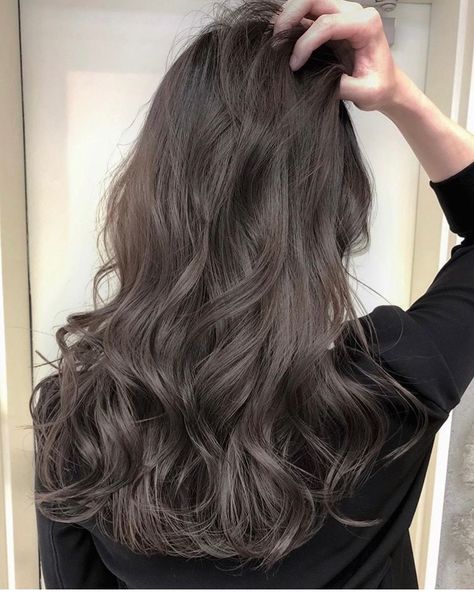 Ash Brown Hair Balayage, Korean Hair Color, Hair Upstyles, Asian Short Hair, Hair Color Pastel, Brown Hair Balayage, Hair Shades, Grunge Hair, Light Brown Hair