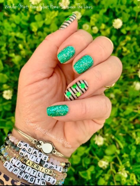 Shamrock Nails, Color Street Mani, Saint Patrick Nail, Nail Sequins, St Patricks Day Nails, St Paddy, Color Street Nails, Mint Color, Green Glitter