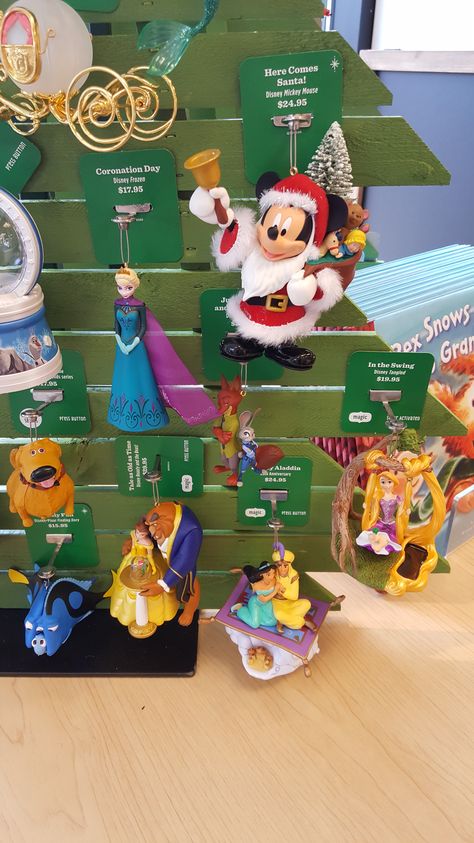 The Hallmark Disney Christmas Ornament Debut is Here Olaf Ornament, Pokemon Ornaments, Christmas Carol Book, Disney Christmas Ornaments, Disney Ornaments, Disney Decor, Jim Shore, Disney Tangled, Disney Holiday