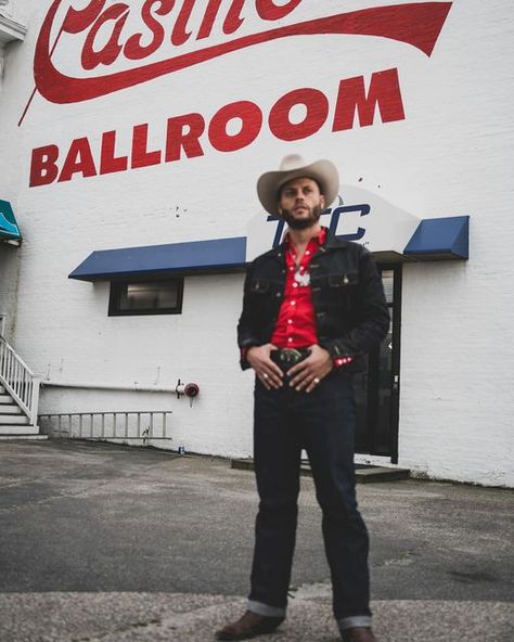 Charley Crockett on Instagram: "Casino Ballroom 🪩  📸s @kornbluth" Charlie Crockett Style, Charlie Crockett, Charley Crockett, Photographer Outfit, Country Men, Ballroom, Styled Shoot, Cowboy Hats, Old School