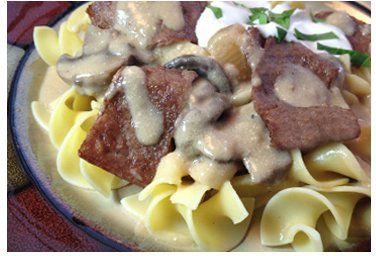 Steakums Recipe, Crock Pot Stroganoff, Venison Stroganoff, Beef Stroganoff Crockpot, Beef Stroganoff Easy, Deep South Dish, Mushroom Stroganoff, Stroganoff Recipe, Crockpot Beef